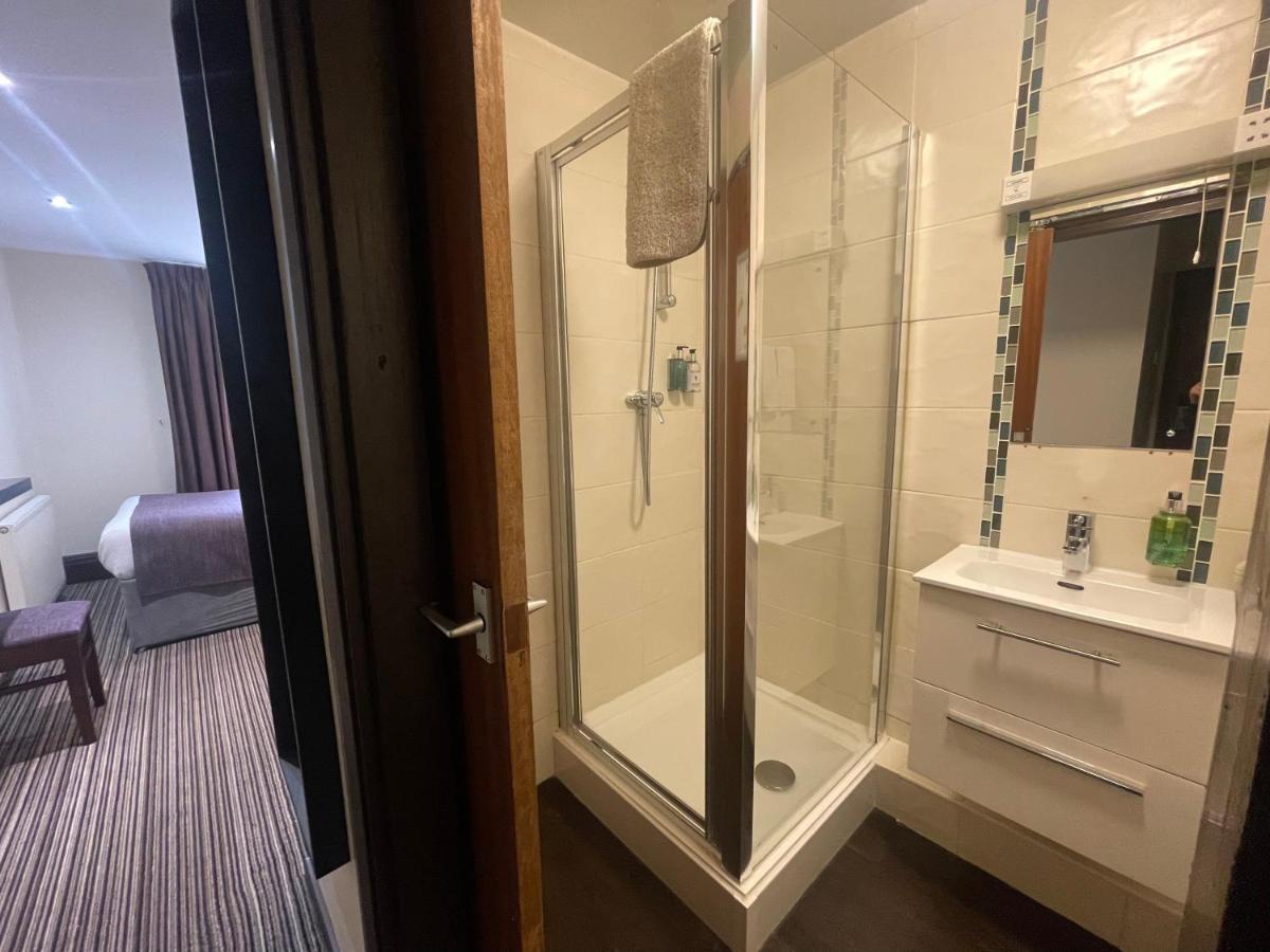The Bell Guesthouse Питерли Экстерьер фото
