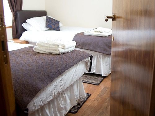 The Bell Guesthouse Питерли Экстерьер фото